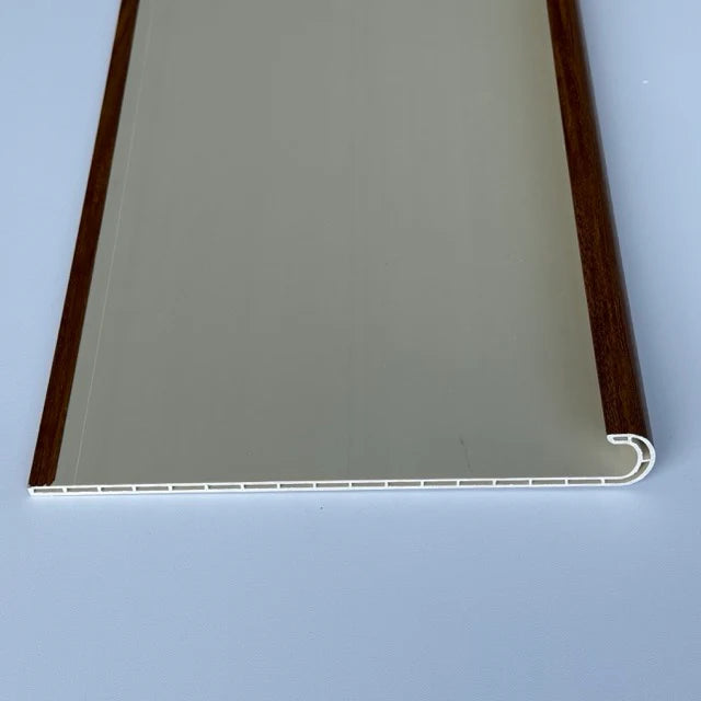 Stair tread (colour-matched)