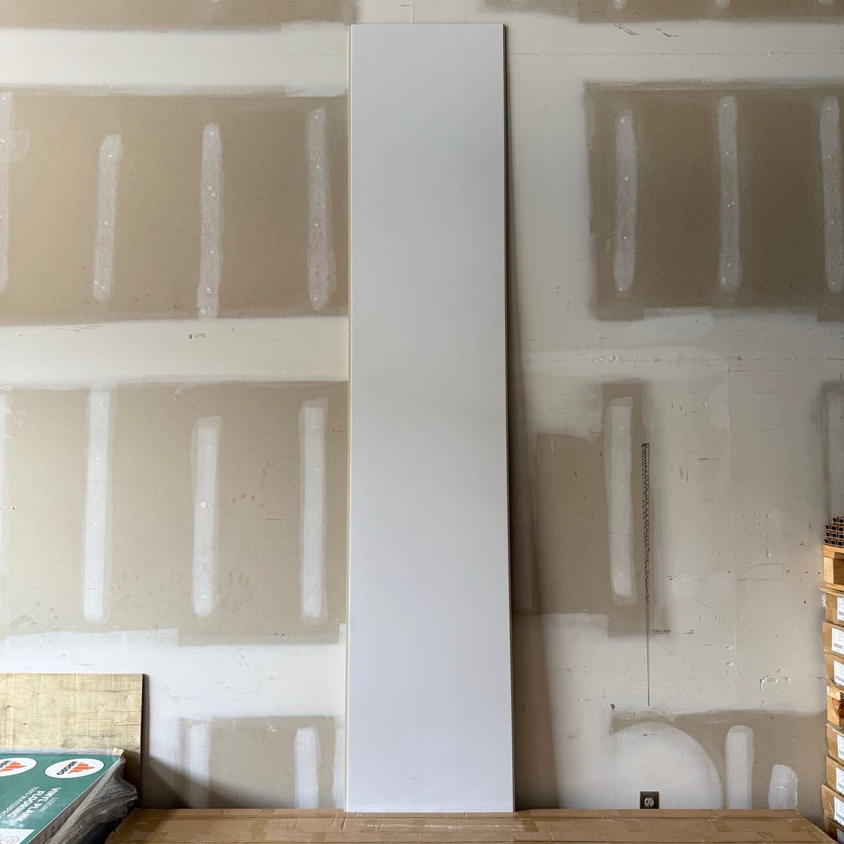 Nroro 25AF Pearl White flat panel