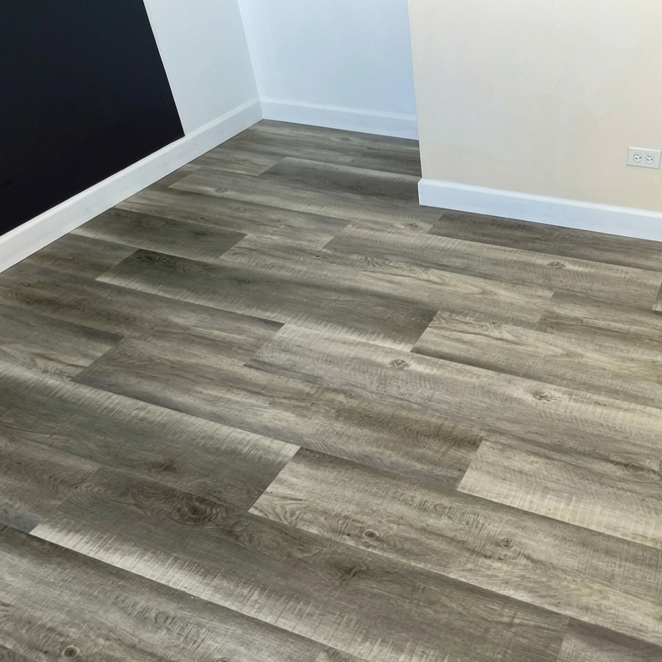 Luxury Driftwood Oak · SA60
